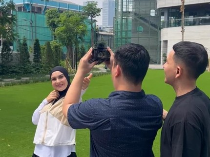 Potret Irish Bella Kini Sibuk Kerja Usai Gugat Cerai Ammar Zoni