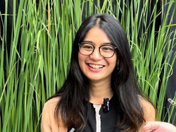 Tambah Rp 2.000 dari Limit, Nadine Menang Jam Tag Heuer di Lelang KPK