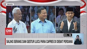 VIDEO: Saling Serang dan Gestur Lucu Para Capres di Debat Perdana