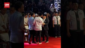 VIDEO: Momen Tiga Cawapres Bercengkerama Usai Debat Capres
