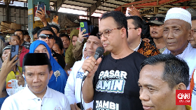 Anies ke Pasar Jambi, Sorot Harga Bahan Pokok dan Rentenir