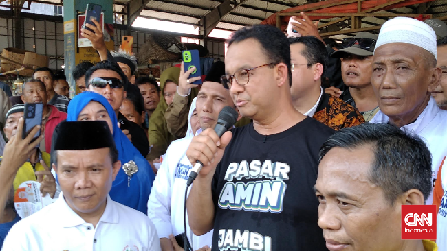 Capres Anies Baswedan menyoroti harga bahan pokok yang melonjak, jebakan rentenir hingga jalur tambang saat kunjungan ke Jambi.
