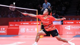 BWF World Tour Finals: Tak Bosan Menanti Ginting Bekuk Axelsen