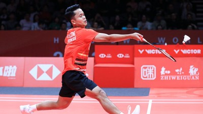 Anthony Sinisuka Ginting menjadi pemain Indonesia dengan peringkat tertinggi dalam daftar ranking akhir tahun yang dirilis Badminton World Federation (BWF).