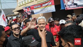 Ganjar Ragu Elektabilitas Anjlok di Survei: Sambutan Masyarakat Ramai