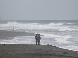 Prakiraan Cuaca DIY Hari Ini: Kawasan Pantai Selatan Cerah Berawan