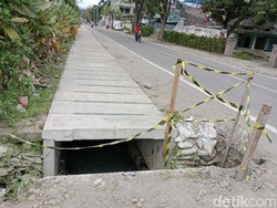 Dear Pak Bobby, Trotoar di Hayam Wuruk Medan Belum Tuntas Pengerjaannya