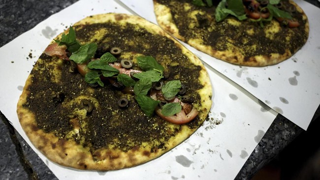 FOTO: Kudapan Mirip Piza dari Lebanon Jadi Nominasi Warisan UNESCO