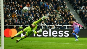 FOTO: Kemenangan Tak Berarti Milan di Markas Newcastle