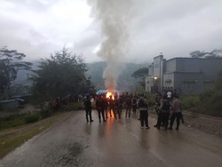 Satu Polisi Kena Panah Imbas Ricuh Pencairan Dana Desa di Tolikara