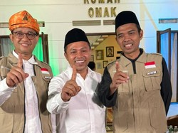 Anies Bermalam di Rumah Ustaz Abdul Somad, Kompak Pakai Rompi AMIN