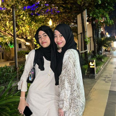 Sosok Ayla Azuhro Adik Adiba Khanza, Anak Ketiga Umi Pipik dan Alm Uje