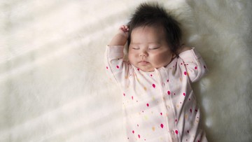 TIPS MENJEMUR BAYI BARU LAHIR