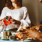 Anti Bingung Pilih Hadiah, Cek Inspirasi Kado Natal dan Tahun Baru 2024 Sesuai Zodiak