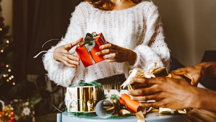 Anti Bingung Pilih Hadiah, Cek Inspirasi Kado Natal dan Tahun Baru 2024 Sesuai Zodiak