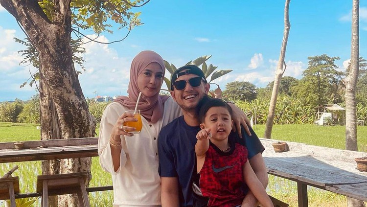 Potret Kazeem Anak Rifky Balweel