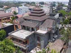 Rumah Candi Ki Joko Bodo Jadi Sorotan, Bagimana Nasib Mobil Mewah dan Hewan Eksotis?