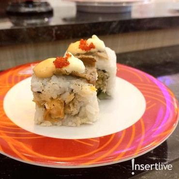 Sensasi Makan Sushi ala Restoran Padang dengan Harga Bersahabat