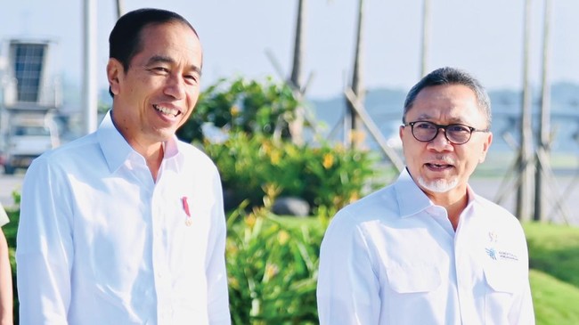 Ketua DPP PAN Zulkifli Hasan mengamini kedekatan PAN dengan Jokowi, yang dibuktikan lewat berbagai kesempatan.