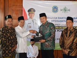 Pemkab Lamongan Serahkan Satu Unit Mobil Operasional untuk PCNU Babat