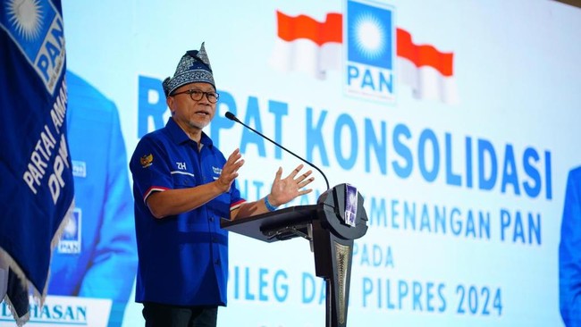 Ketum PAN Zulkifli Hasan memastikan partainya dan capres dan cawapres Prabowo Subianto-Gibran Rakabuming Raka siap all out melanjutkan yang sudah dibuat Jokowi.