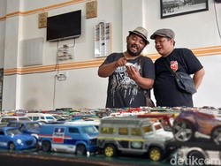 Pehobi Diecast Pamerkan 2.512 Miniatur Mobil di Malang