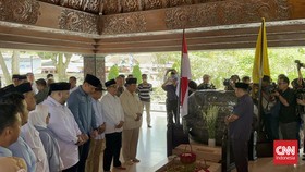 Prabowo Ziarah Makam Bung Karno, Ditemani Cucu Proklamator