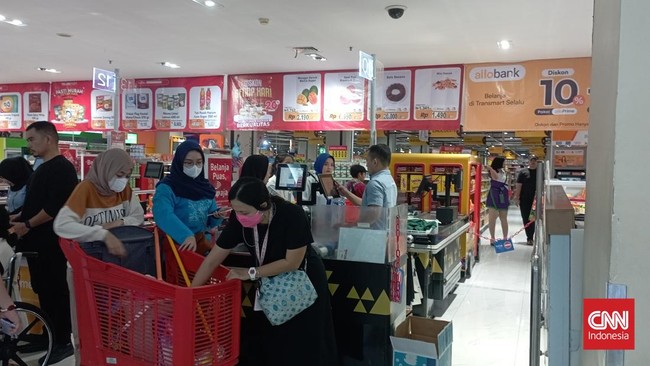 Pengguna Allo Bank, Bank Mega dan Bank Mega Syariah bisa dapat diskon langsung 20% setiap hari berbelanja kebutuhan harian di Transmart!