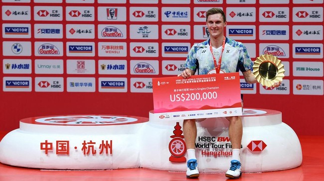Atlet badminton asal Denmark, Viktor Axelsen memberikan komentarnya usai sukses menjadi juara tunggal putra BWF World Tour Finals 2023.