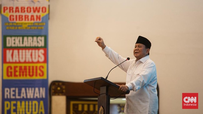 Prabowo menyindir orang yang merasa pintar tapi tak sungguh-sungguh menggunakannya untuk rakyat. Ia tak menjelaskan siapa sosok yang ia maksud.