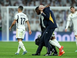 Ini yang Bikin Real Madrid Mau Nggak Mau Harus Beli Bek Baru