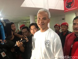 Konsolidasi dengan Caleg di Jogja, Ganjar Lantangkan Slogan Cepat dan Unggul