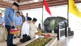 Ziarah Kubur ke Blitar, Prabowo Ingin Wujudkan Cita-cita Bung Karno