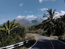 Gunung Lewotobi Perempuan Naik dari Normal ke Waspada, Gempa 119 Kali