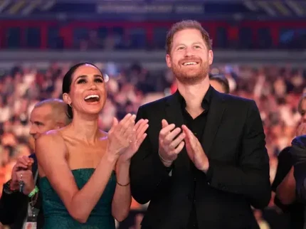 Tak Diundang Kerajaan Inggris, Begini Momen Perayaan Natal Keluarga Harry & Meghan di AS