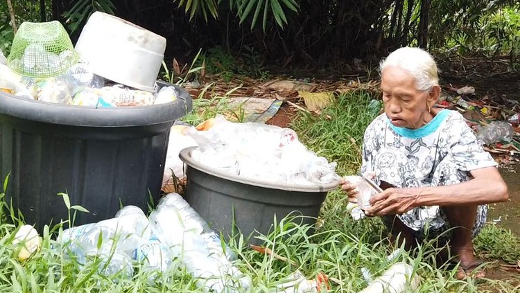 Nenek Nani