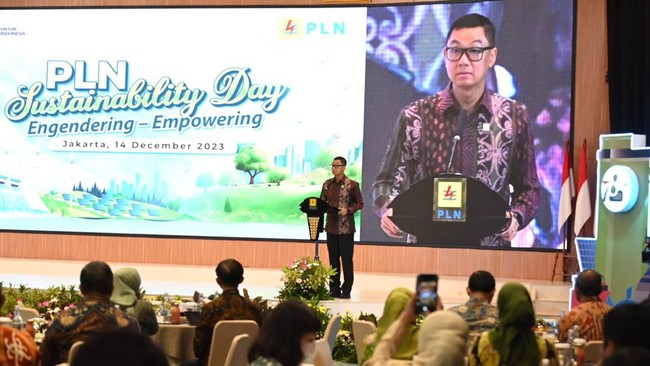 Bertajuk 'Engendering-Empowering', PLN Sustainability Day secara langsung turut mendorong praktek bisnis berkelanjutan di sektor ketenagalistrikan.