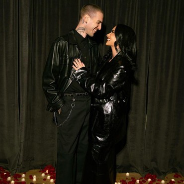 Respons Orang Tua Usai Demi Lovato Dilamar Jutes