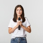 5 Bahasa Tubuh yang Bikin Kamu Terlihat Tak Profesional Saat Public Speaking, Segera Hindari Yuk!
