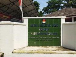 KPU Pandeglang Pecat 4 PPS karena Langgar Netralitas