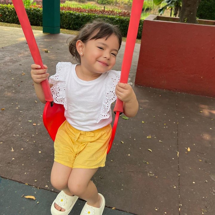 <p>Asmirandah dan Jonas Rivanno sendiri kerap mengunggah potret sang putri pada laman Instagram-nya. Asmirandah pun selalu membubuhkan caption menyentuh nan manis. (Foto: Instagram: @asmirandah89)</p>