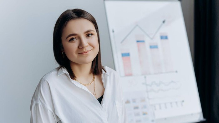 Biar Nggak Dikacangin, Simak 7 Cara Menarik Perhatian Audiens Saat Berbicara di Depan Umum!