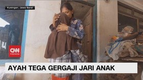 VIDEO: Ayah Tega Gergaji Jari Anak