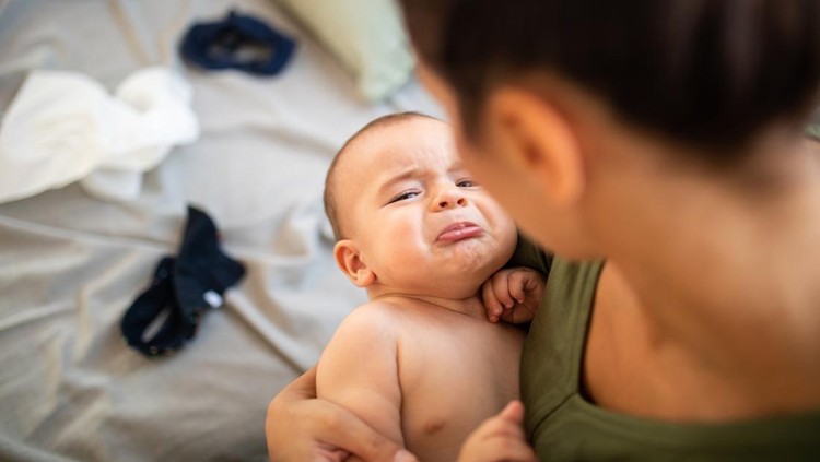 bayi menangis