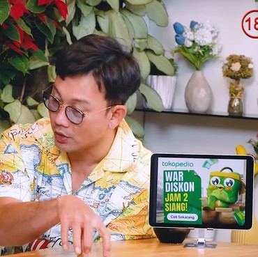 Denny Sumargo Ucap Kalimat Syahadat, Dituding Hanya Konten Belaka