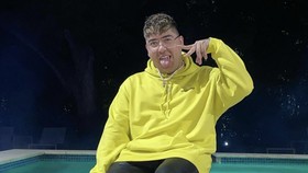 Viral Desainer AS Isaiah Garza Berikan Rumah ke Penjual Donat di Bali
