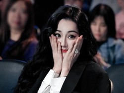 Terungkap Foto-foto Masa Kecil Dilraba Dilmurat, Cantik Sejak Bayi