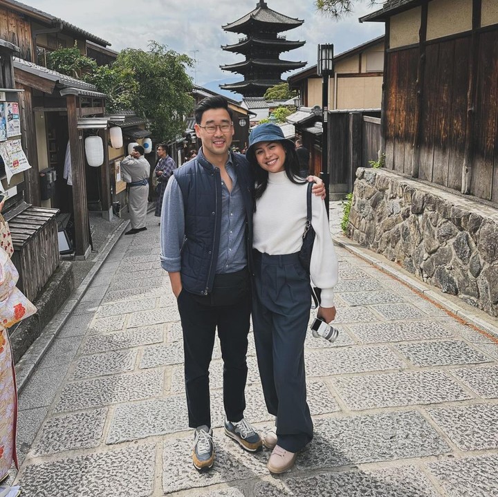 <p>Unggahan bucin Jesse Choi untuk Maudy Ayunda sontak dibanjiri komentar netizen. "Ih gemesnya pagi pagi," kata akun @deydh****. "Aaaaaa gemesss," ucap @pontiae****. "Bahagianya ketemu yg sefrekuensi dalam segala hal," ujar @hanan****. (Foto: Instagram @jessechoi_)</p>