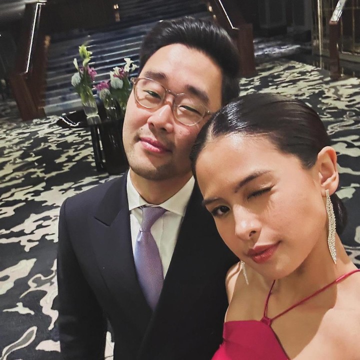 <p>Pria asal Korea Selatan ini mengaku sangat mencintai Maudy dan rela menghabiskan waktu bersamanya hingga akhir. <em>"Happy birthday to the brilliant soul that is my wife, my forever partner in every walk of life!! Love you oh so very much</em> (Selamat ulang tahun untuk jiwa yang cemerlang yaitu istriku, pasanganku selamanya disetiap langkah kehidupan!! Aku sangat mencintaimu)," tulis Jesse dalam unggahan fotonya. (Foto: Instagram @jessechoi_)</p>
