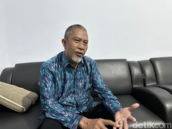 Ketua Baznas Bone Bantah Libatkan Caleg Bagi Bantuan: Itu Acara Keluarga